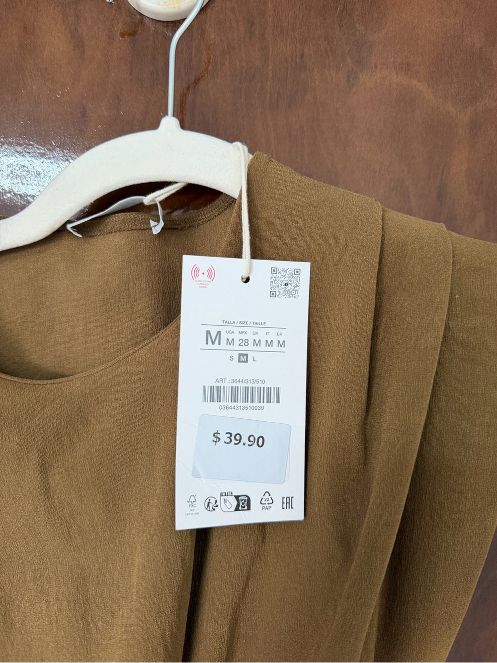 Cut Out Shoulder Pad Dress - Picture 6 of 6